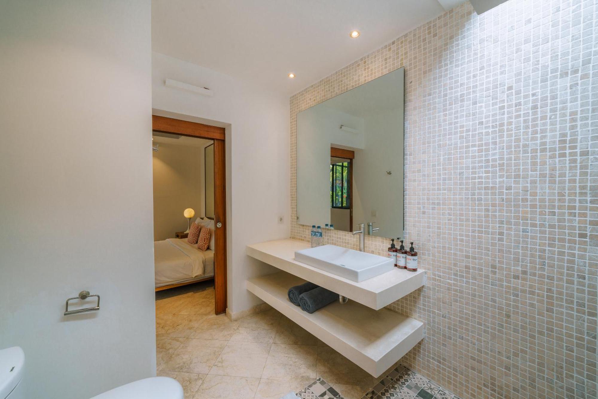 Anahata: Modern 2br W/ Pool In !